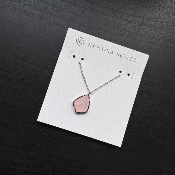 Kendra Scott Jewelry - Kendra Scott Pink Pendant Necklace